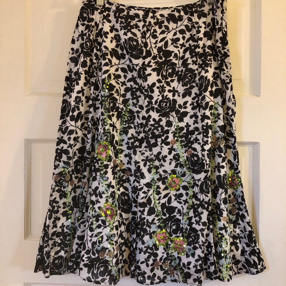 Skirt and matching top.